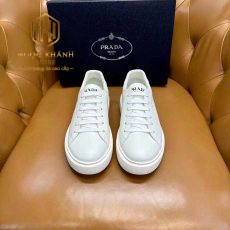 Giày nam Prada