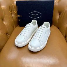 Giày nam Prada