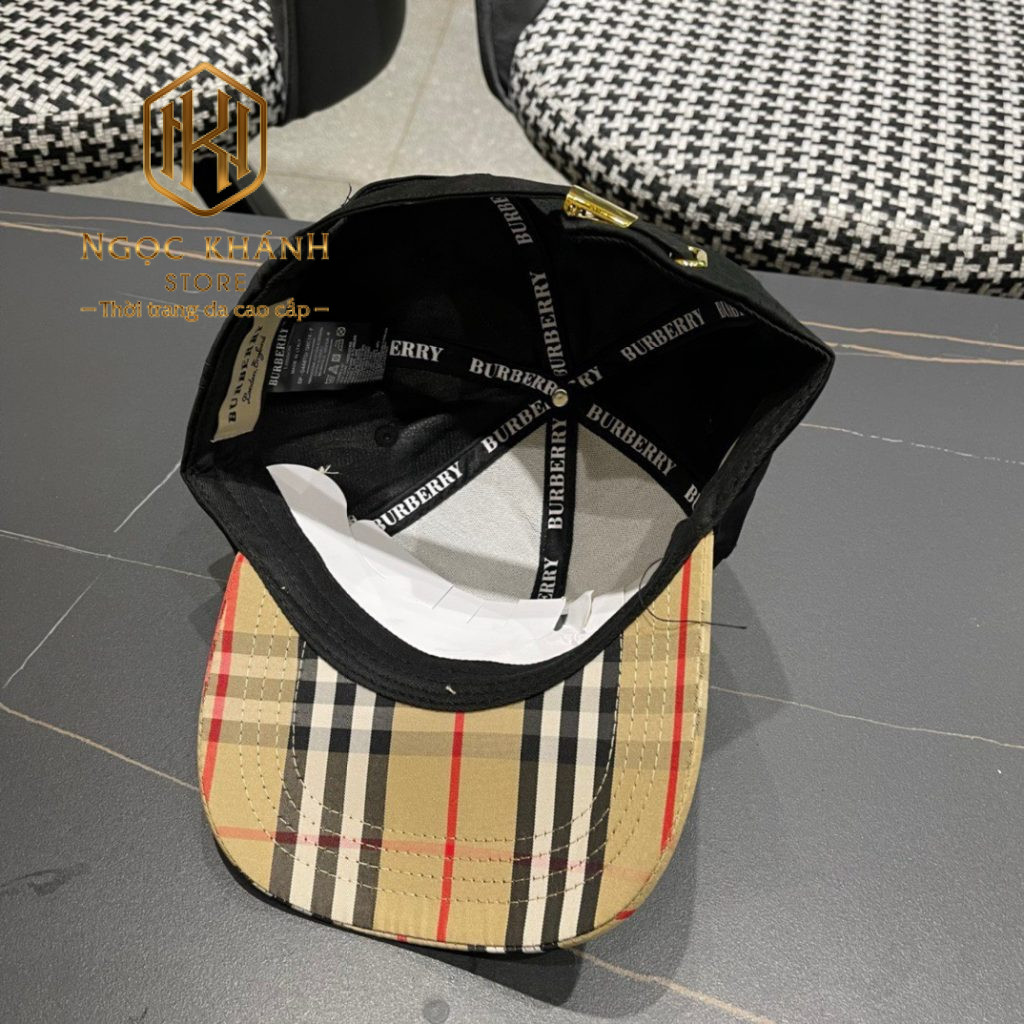 Mũ nam Burberry