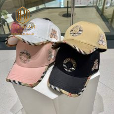 Mũ nam Burberry màu đen