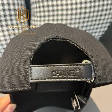 Mũ nam Chanel màu đen