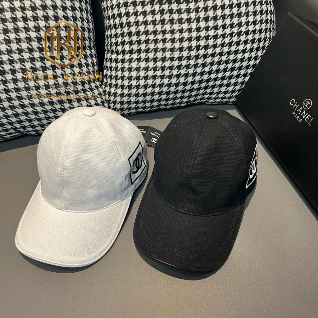 Mũ nam Chanel màu đen