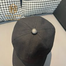 Mũ nam Chanel màu đen