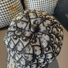 Mũ nam Dior màu đen