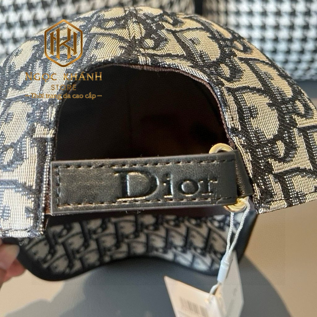 Mũ nam Dior màu đen