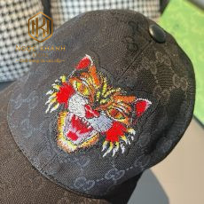 Mũ nam Gucci màu đen