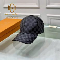 Mũ nam Louis Vuitton