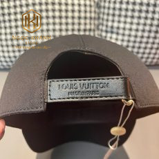 Mũ nam Louis Vuitton màu đen