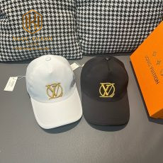 Mũ nam Louis Vuitton màu đen