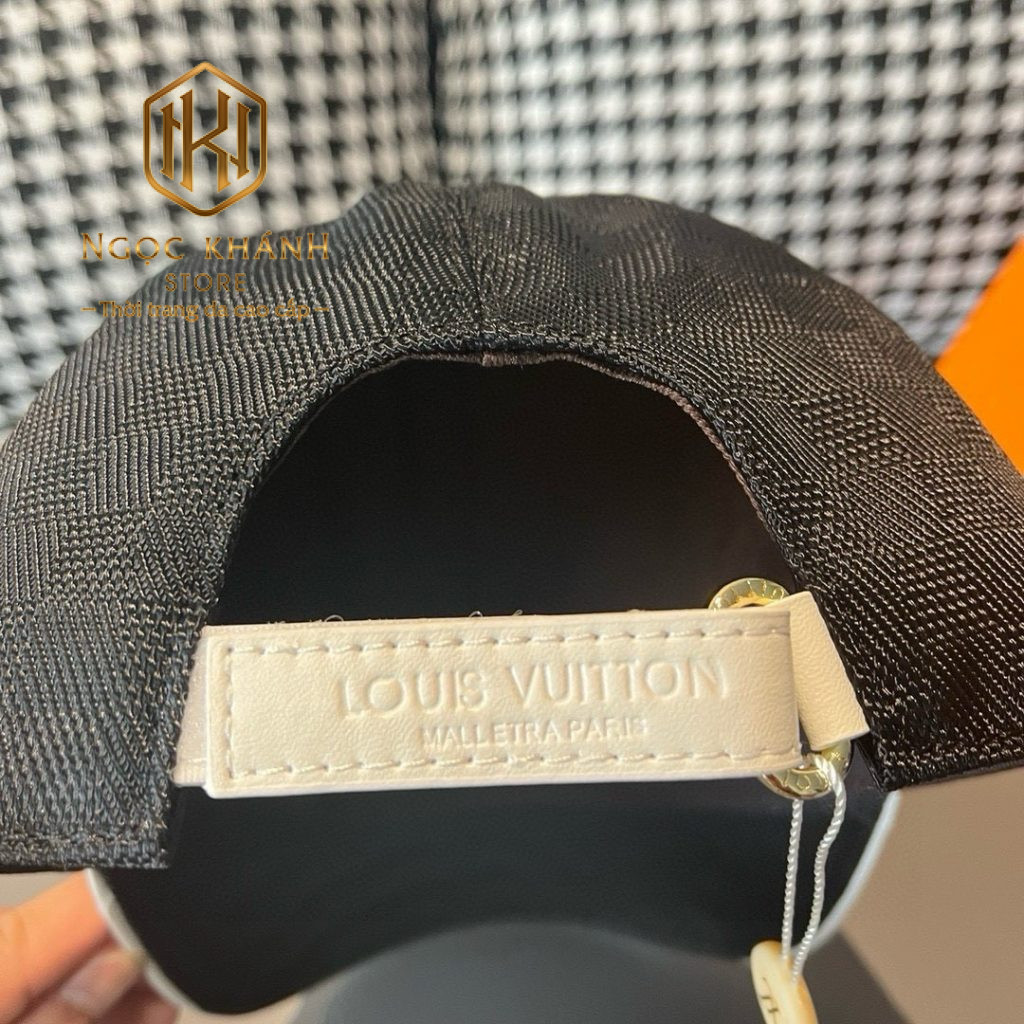 Mũ nam Louis Vuitton