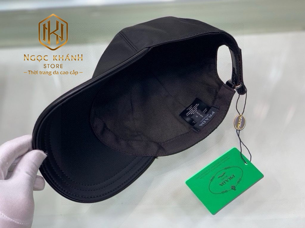 Mũ nam Prada màu đen