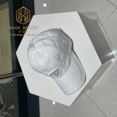 Mũ nam Prada màu trắng