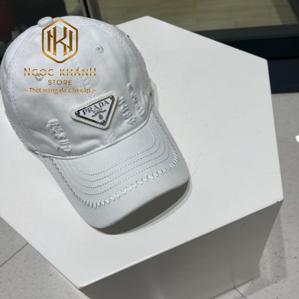 Mũ nam Prada màu trắng