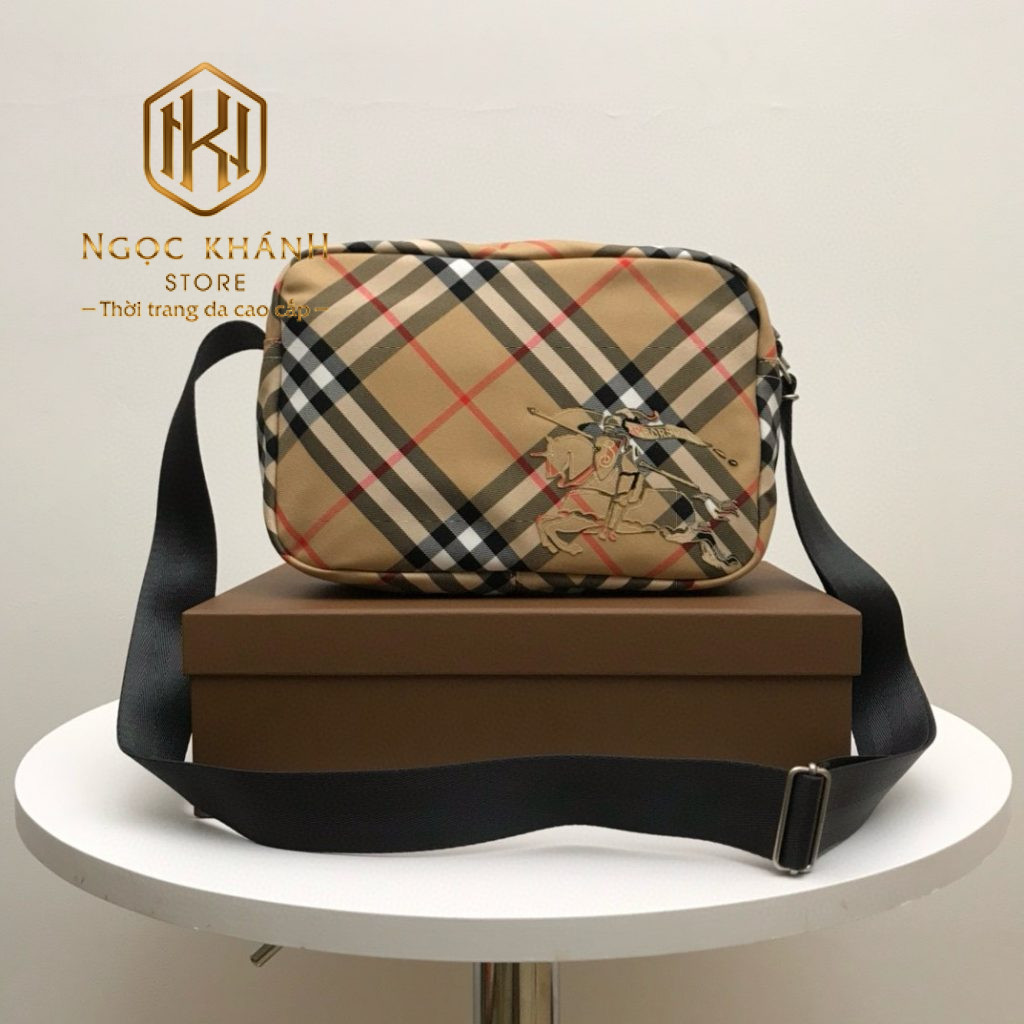 TÚI ĐEO CHÉO NAM BURBERRY HỌA TIẾT KẺ MÀU NÂU TNBB19 10 Túi đeo chéo nam Burberry