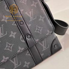 Túi đeo chéo nam Louis Vuitton