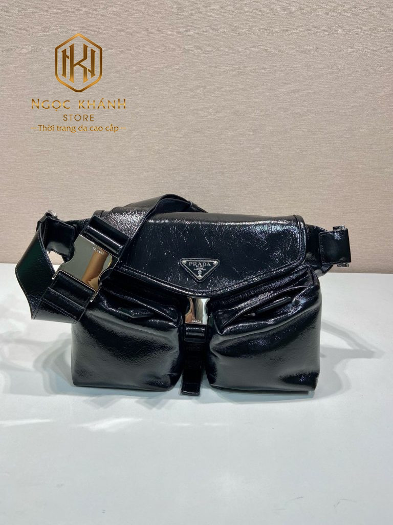 Túi đeo chéo nam Prada