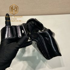 Túi đeo chéo nam Prada