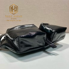 Túi đeo chéo nam Prada