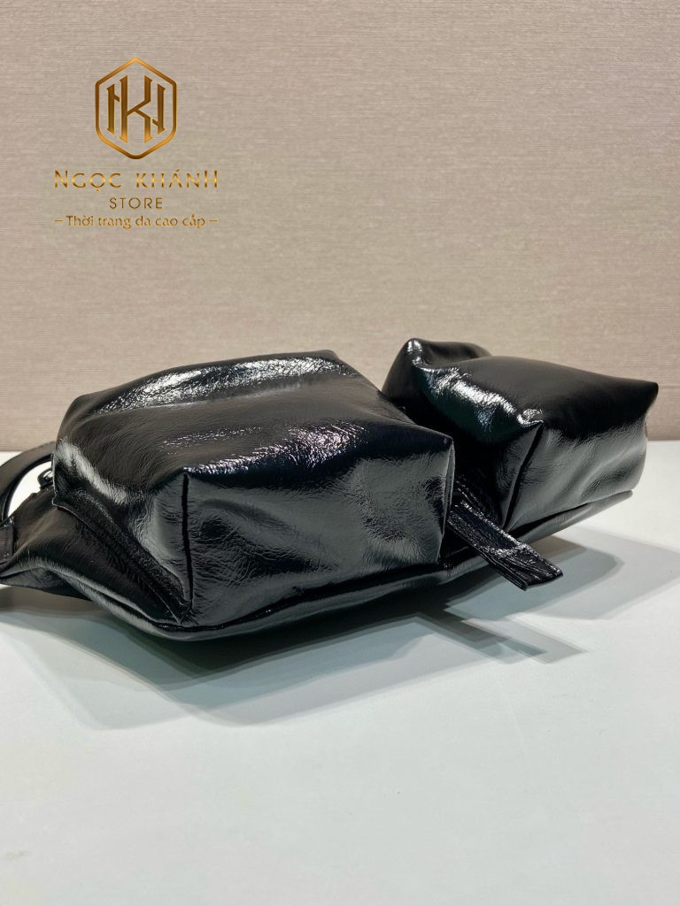 Túi đeo chéo nam Prada