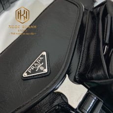 Túi đeo chéo nam Prada