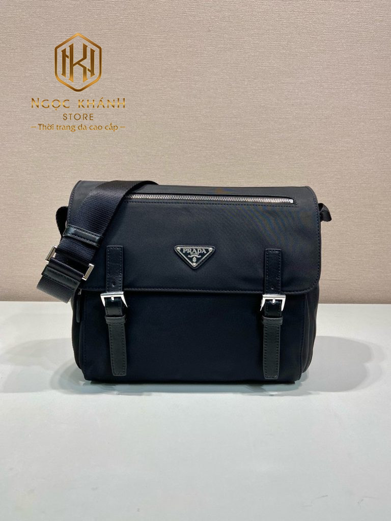 Túi đeo chéo nam Prada