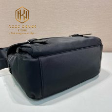 Túi đeo chéo nam Prada