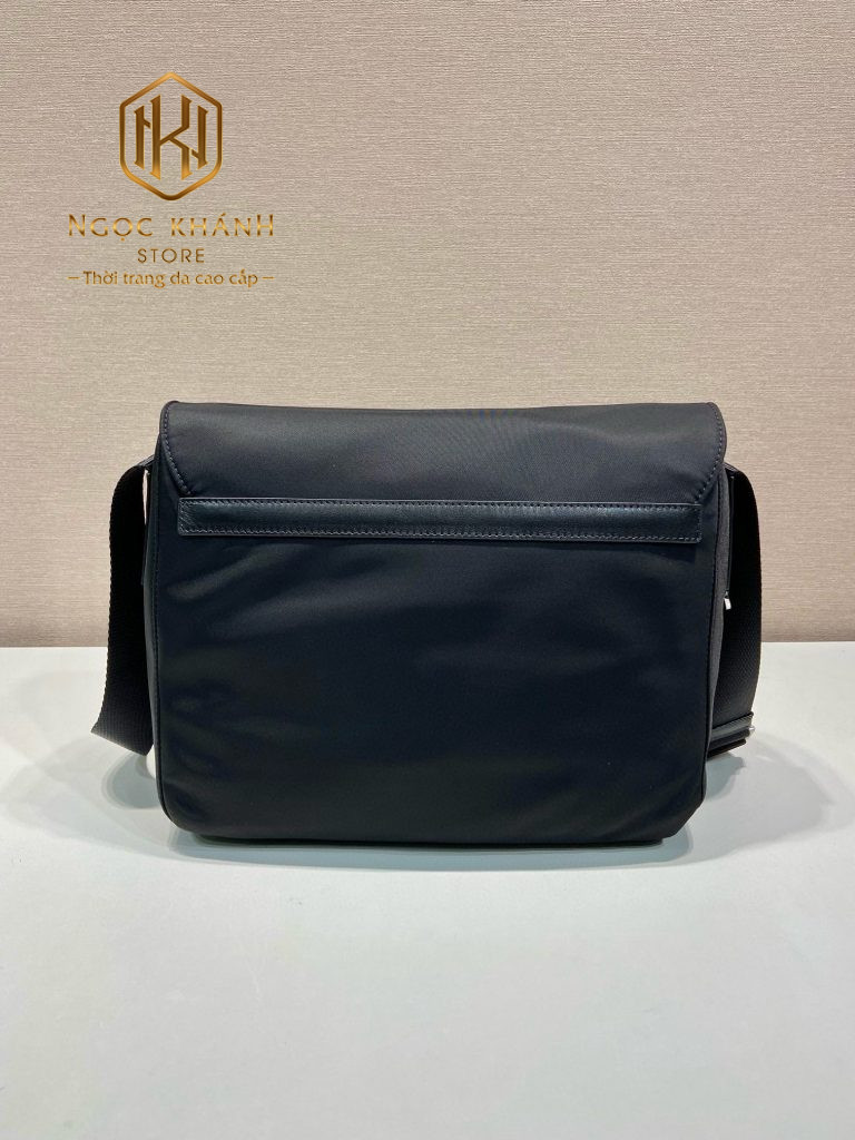 Túi đeo chéo nam Prada