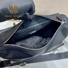 Túi đeo chéo nam Prada