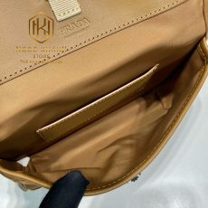 Túi đeo chéo nam Prada