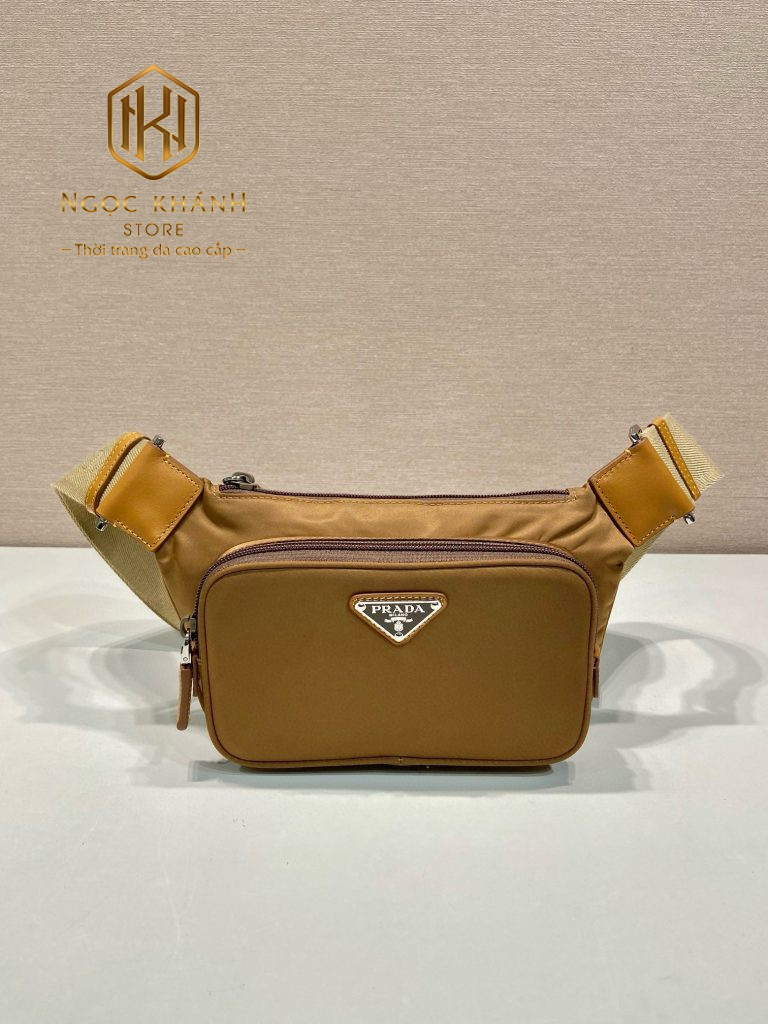 Túi đeo chéo nam Prada