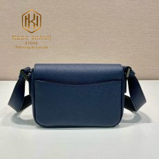 Túi đeo chéo nam Prada