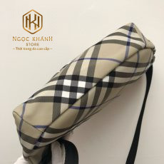 Tui deo ngục nam burberry