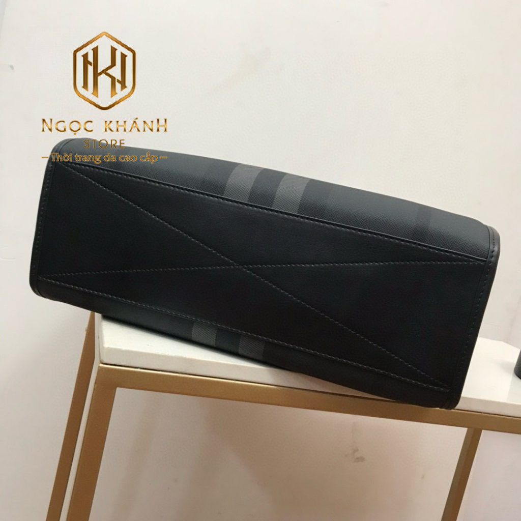 Túi xách nam Burberry