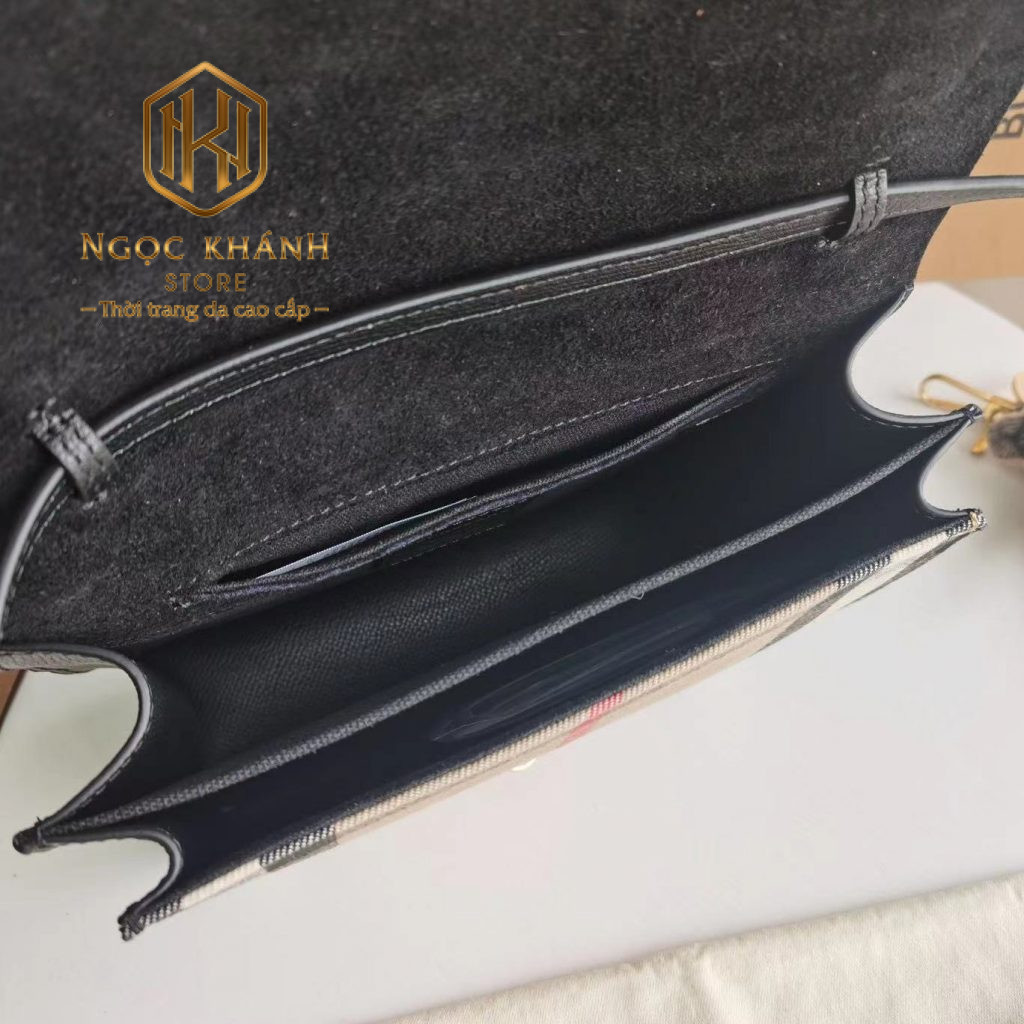 Túi xách nữ Burberry