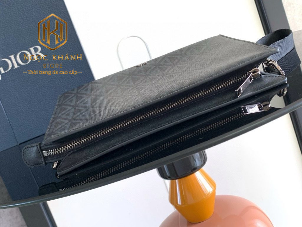 Ví nam Dior cầm tay