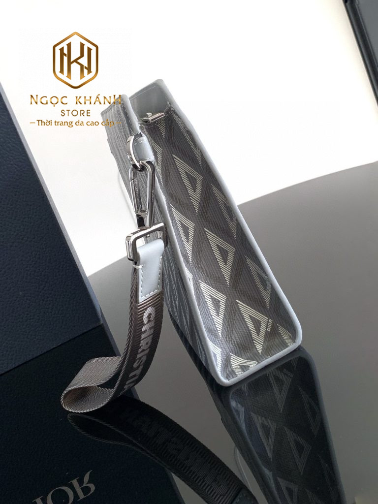 Ví nam Dior cầm tay