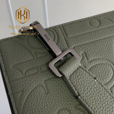 Ví nam Dior cầm tay