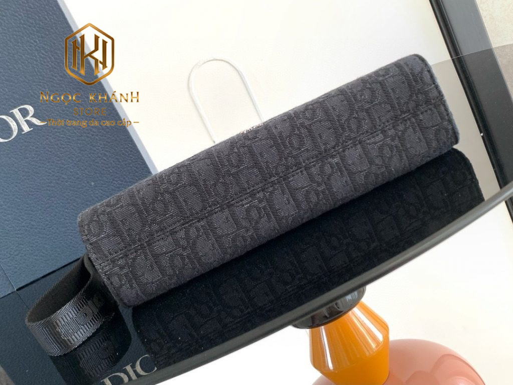 Ví nam Dior cầm tay