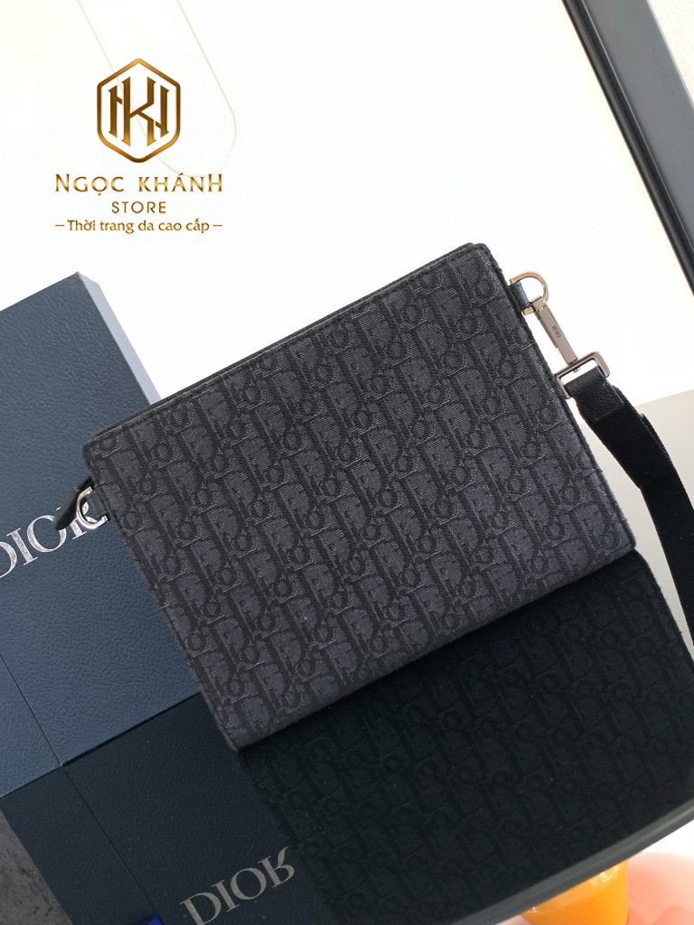 Ví nam Dior cầm tay