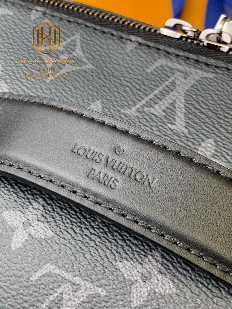 Ví nam Louis Vuitton cầm tay