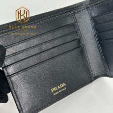 Ví nam Prada bỏ túi