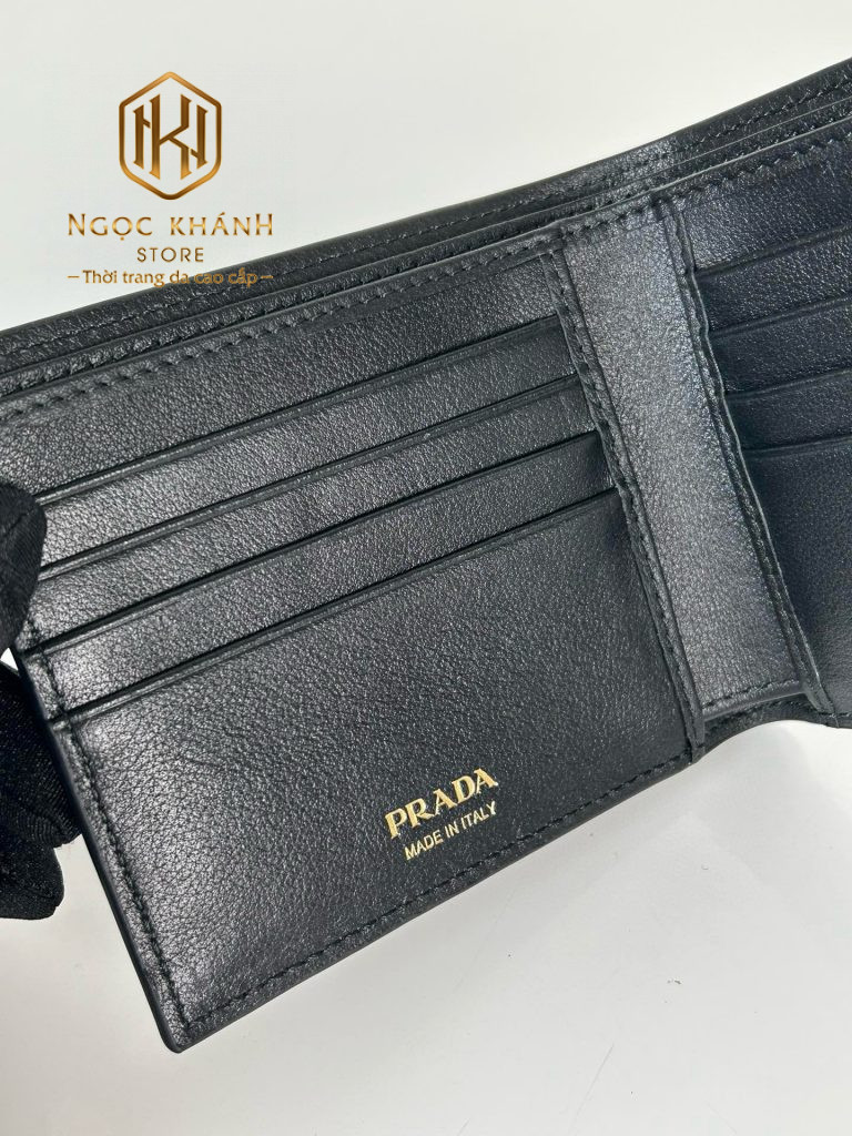Ví nam Prada bỏ túi