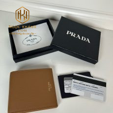 Ví nam Prada bỏ túi