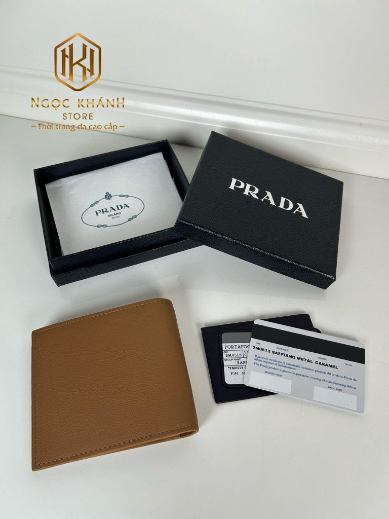 Ví nam Prada bỏ túi