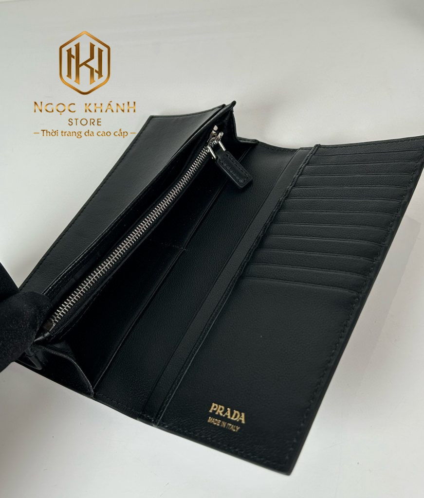 Ví nam Prada gấp dài