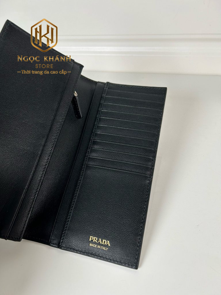 Ví nam Prada gấp dài