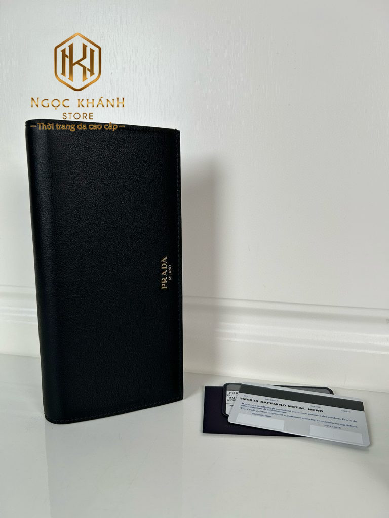 Ví nam Prada gấp dài