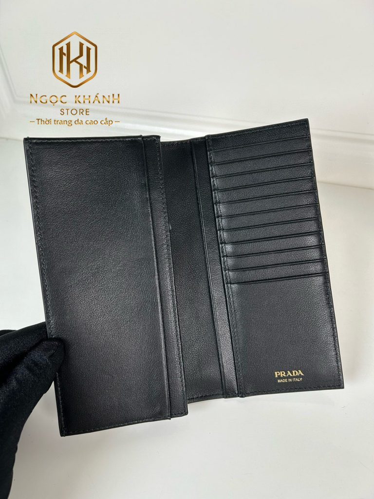 Ví nam Prada gấp dài