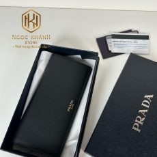 Ví nam Prada gấp dài
