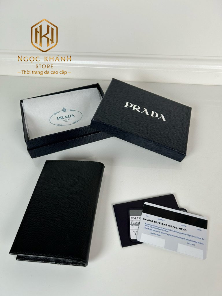 Ví nam Prada gấp đứng